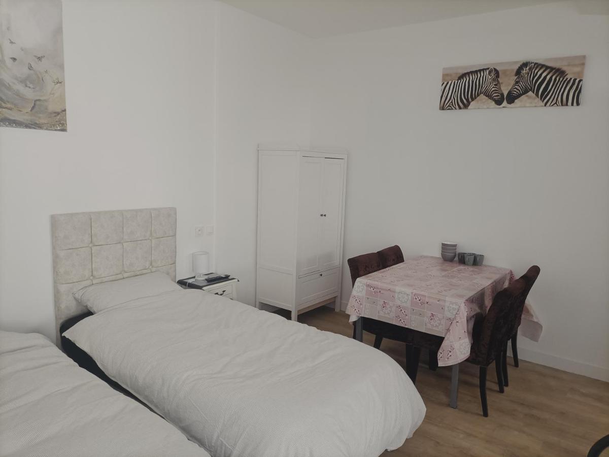 Bed and Breakfast 7 Minutes De L'Aeroport Cdg 5 Thieux  Exterior foto
